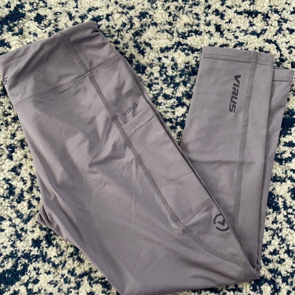 Cropped Virus Stay cool Leggings